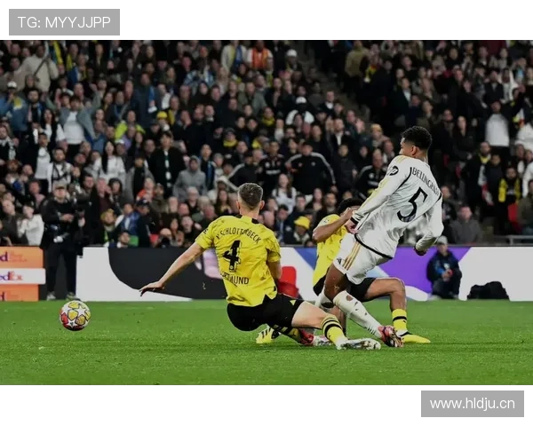 安切洛蒂与齐达内近期执教表现稳健,战术思路持续提升 安切洛蒂与齐达内近期执教表现稳健,战术思路持续提升