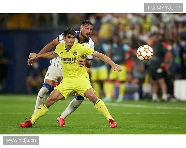 曼联战术体系解析:当前阶段攻防结构与执行效果分析